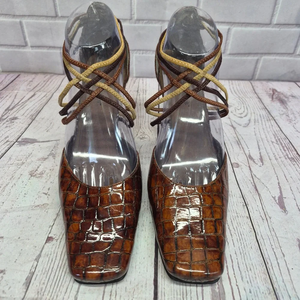 HighLights Brown Faux Croc Square Toe Kitten Heels Multi Strap Pumps Size 9.5